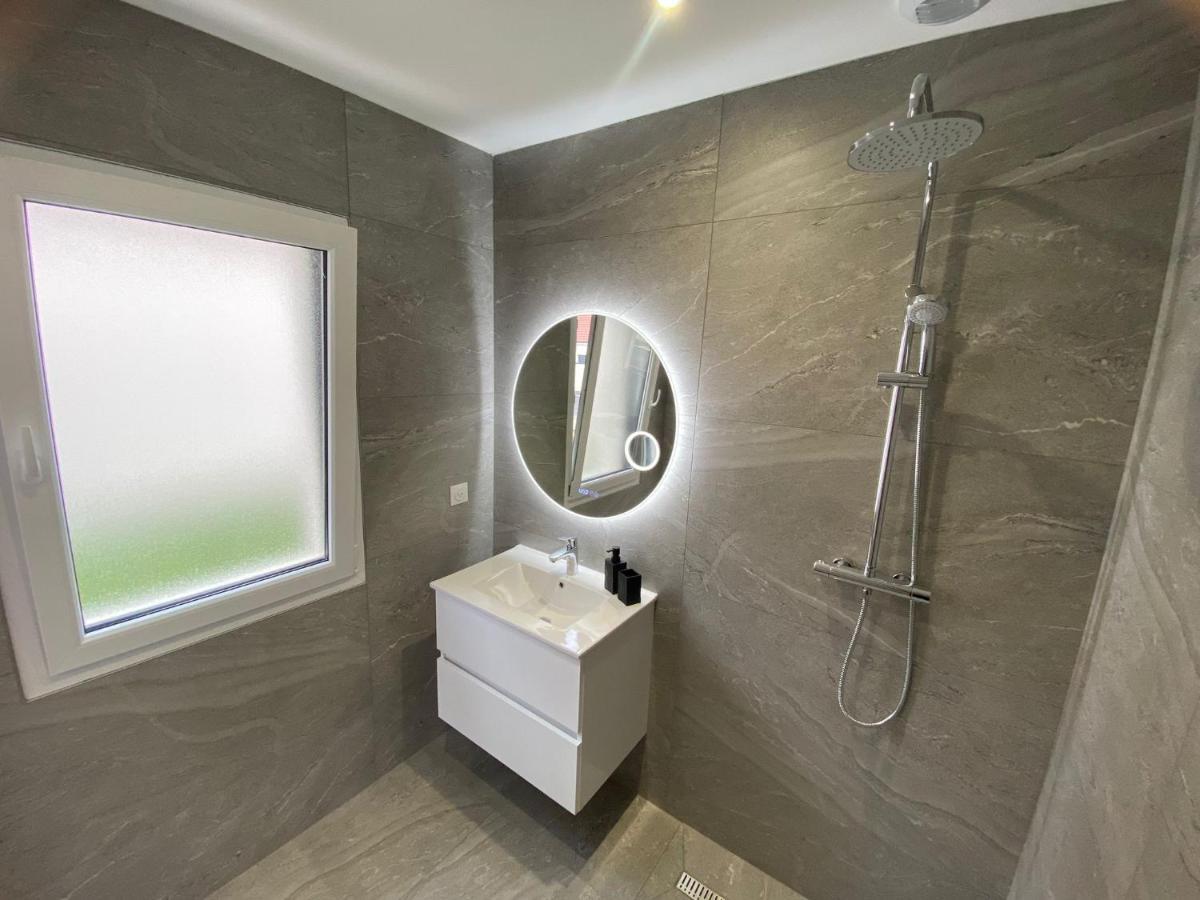 Maison Moderne Is-sur-Tille Extérieur photo